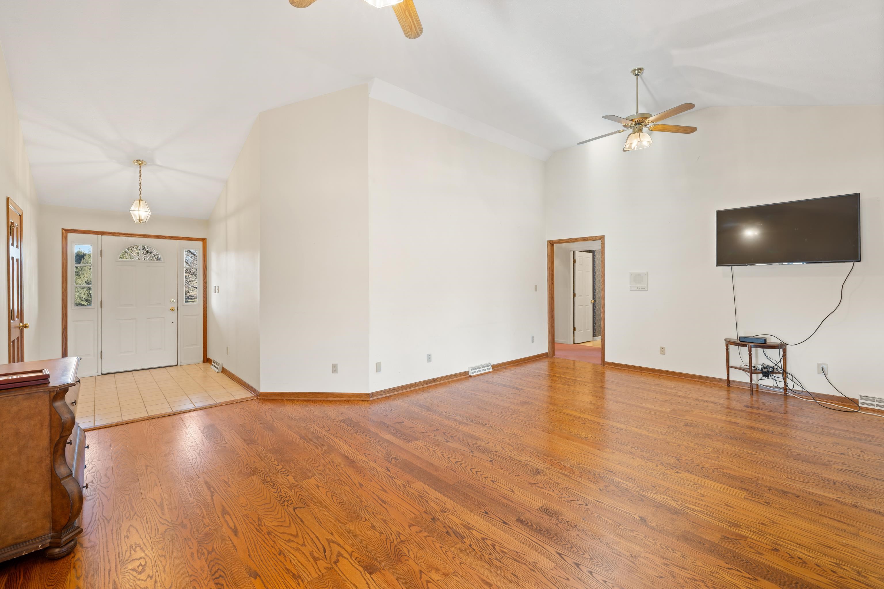 147 BON LEA DR, STAUNTON, Virginia 24401, 3 Bedrooms Bedrooms, ,2 BathroomsBathrooms,Residential,147 BON LEA DR,672829 MLS # 672829 147 BON LEA DR, STAUNTON, Virginia 24401, 3 Bedrooms Bedrooms, ,2 BathroomsBathrooms,Residential,147 BON LEA DR,672829 MLS # 672829