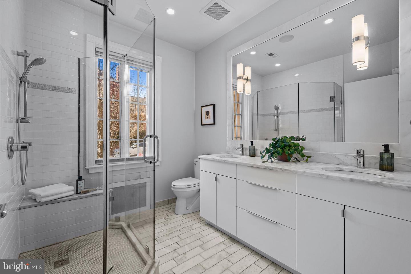 1901 WYOMING AVE NW #11, WASHINGTON, District Of Columbia 20009, 3 Bedrooms Bedrooms, ,3 BathroomsBathrooms,Residential,For sale,1901 WYOMING AVE NW #11,DCDC2231078 MLS # DCDC2231078 1901 WYOMING AVE NW #11, WASHINGTON, District Of Columbia 20009, 3 Bedrooms Bedrooms, ,3 BathroomsBathrooms,Residential,For sale,1901 WYOMING AVE NW #11,DCDC2231078 MLS # DCDC2231078