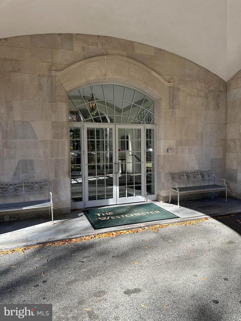 4000 CATHEDRAL AVE NW #249 B, WASHINGTON, District Of Columbia 20016, 1 Bedroom Bedrooms, ,1 BathroomBathrooms,Residential,For sale,4000 CATHEDRAL AVE NW #249 B,DCDC2231894 MLS # DCDC2231894