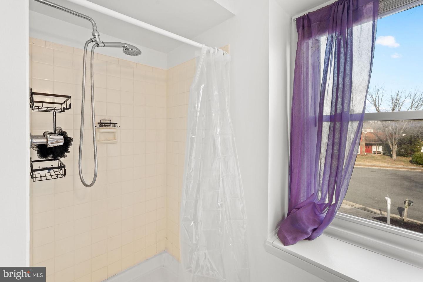 12807 SCRANTON CT, HERNDON, Virginia 20170, 4 Bedrooms Bedrooms, ,2 BathroomsBathrooms,Residential,For sale,12807 SCRANTON CT,VAFX2279594 MLS # VAFX2279594