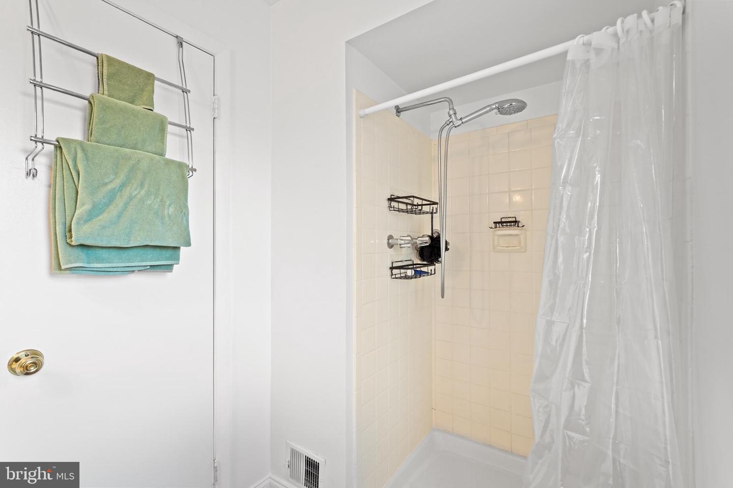 12807 SCRANTON CT, HERNDON, Virginia 20170, 4 Bedrooms Bedrooms, ,2 BathroomsBathrooms,Residential,For sale,12807 SCRANTON CT,VAFX2279594 MLS # VAFX2279594