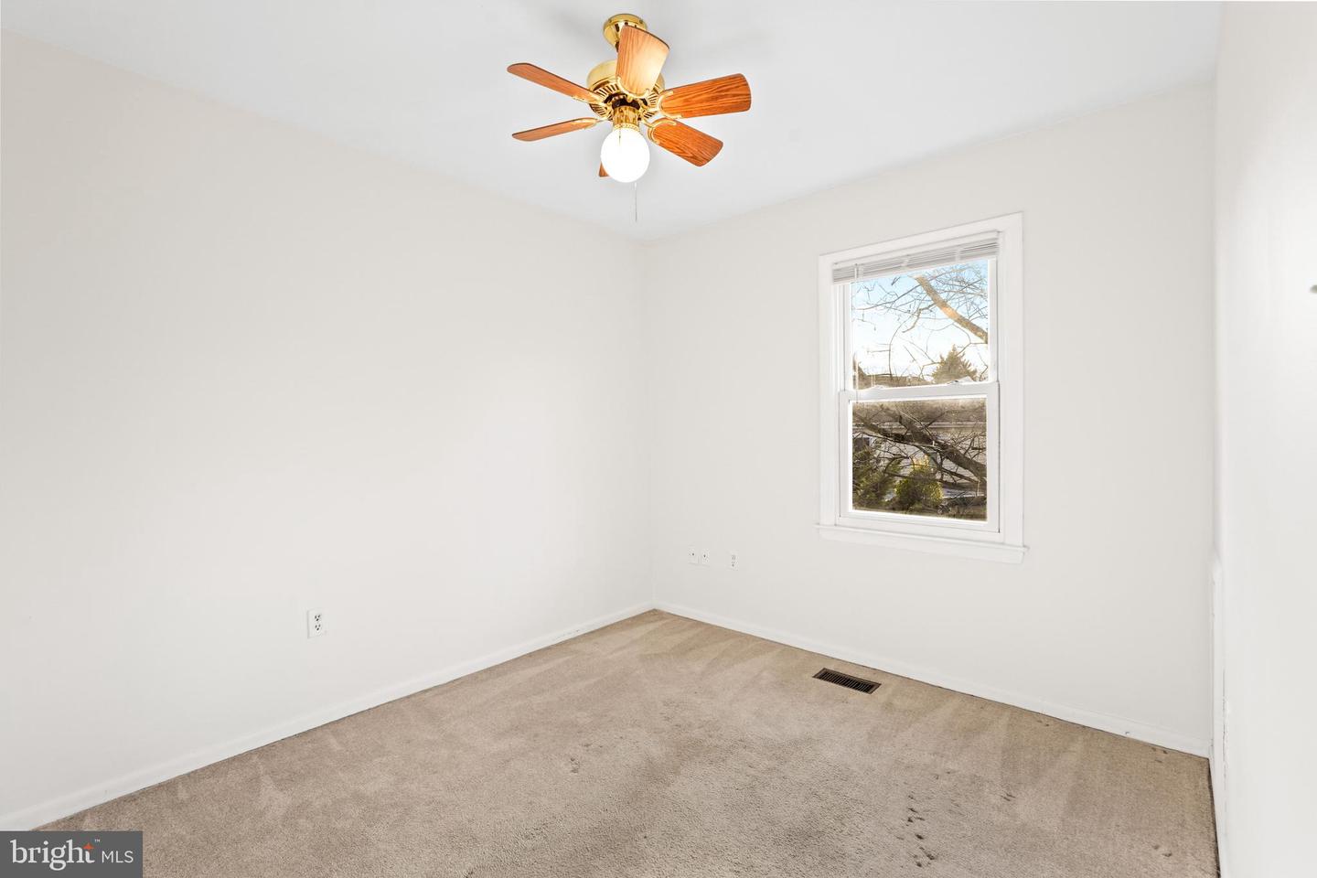 12807 SCRANTON CT, HERNDON, Virginia 20170, 4 Bedrooms Bedrooms, ,2 BathroomsBathrooms,Residential,For sale,12807 SCRANTON CT,VAFX2279594 MLS # VAFX2279594