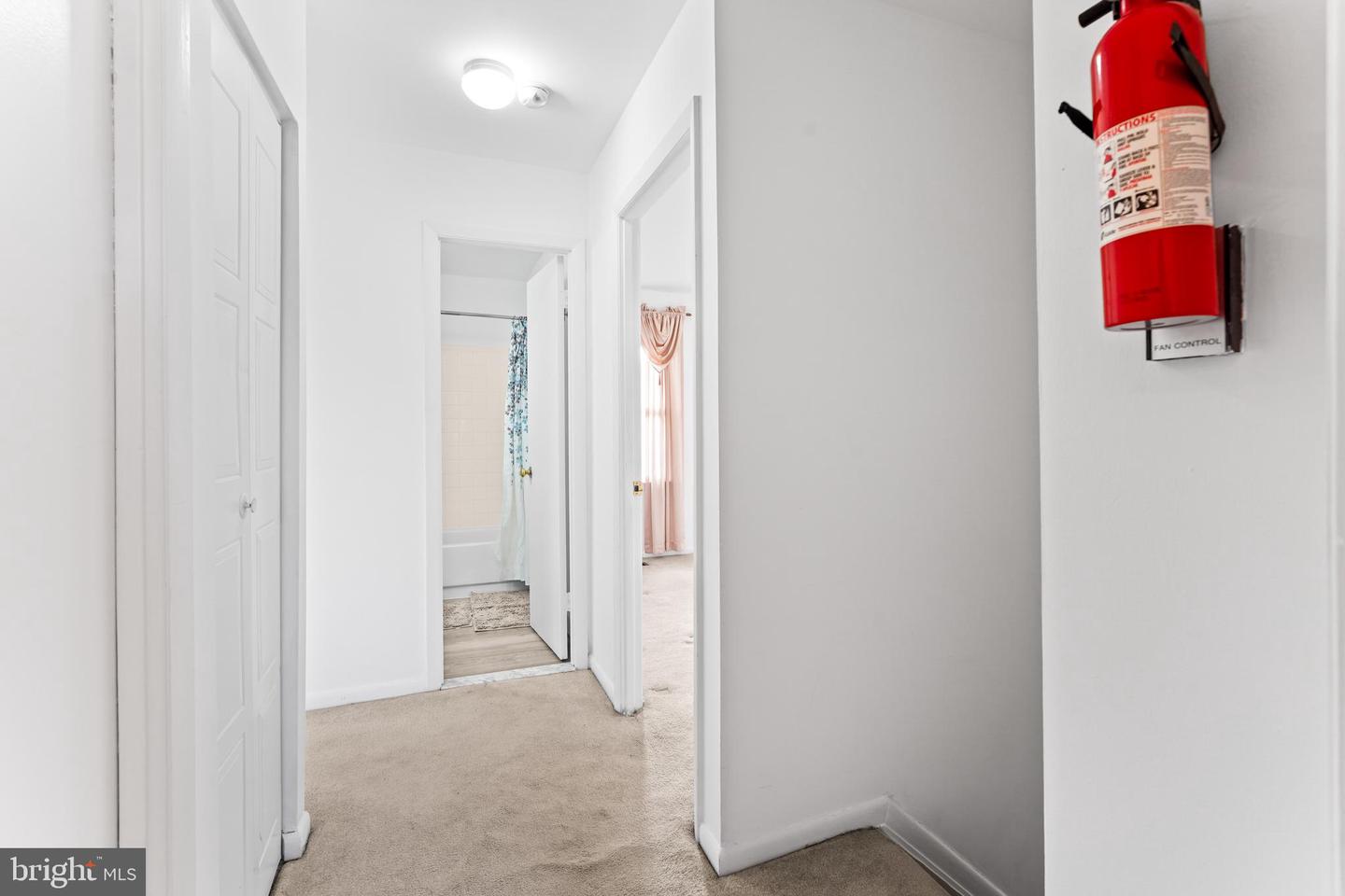 12807 SCRANTON CT, HERNDON, Virginia 20170, 4 Bedrooms Bedrooms, ,2 BathroomsBathrooms,Residential,For sale,12807 SCRANTON CT,VAFX2279594 MLS # VAFX2279594