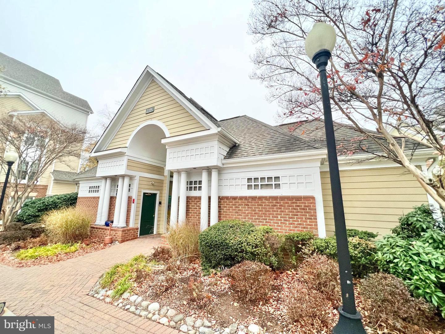 12911 ALTON SQ #102, HERNDON, Virginia 20170, 2 Bedrooms Bedrooms, ,1 BathroomBathrooms,Residential,For sale,12911 ALTON SQ #102,VAFX2279664 MLS # VAFX2279664