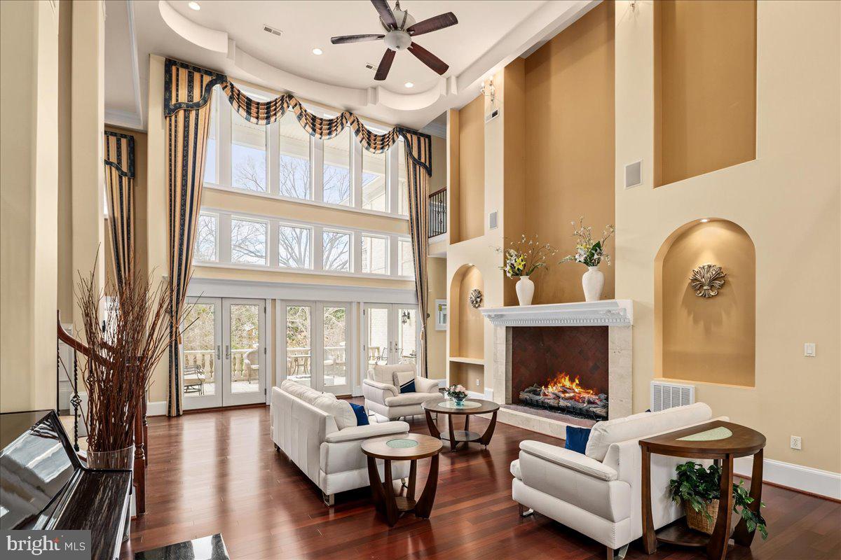 11846 CHAPEL RD, CLIFTON, Virginia 20124, 7 Bedrooms Bedrooms, ,9 BathroomsBathrooms,Residential,For sale,11846 CHAPEL RD,VAFX2281232 MLS # VAFX2281232