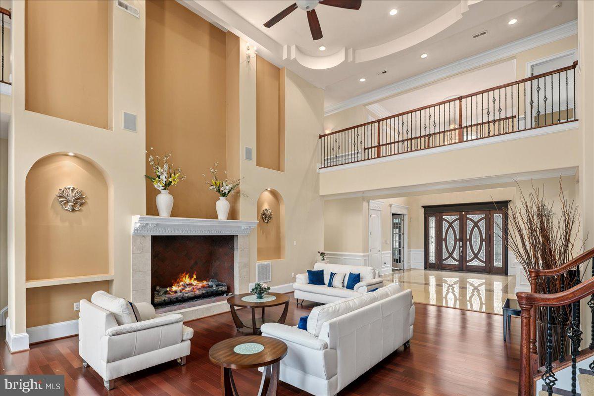 11846 CHAPEL RD, CLIFTON, Virginia 20124, 7 Bedrooms Bedrooms, ,9 BathroomsBathrooms,Residential,For sale,11846 CHAPEL RD,VAFX2281232 MLS # VAFX2281232