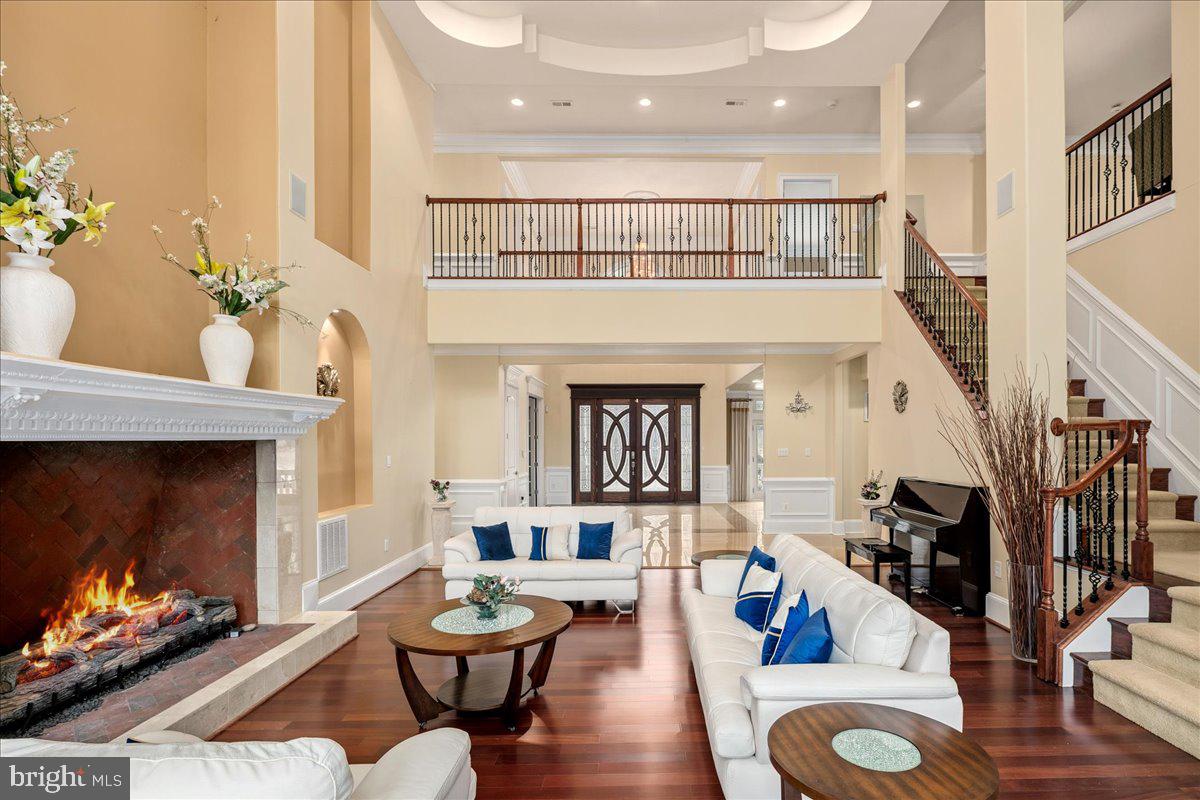 11846 CHAPEL RD, CLIFTON, Virginia 20124, 7 Bedrooms Bedrooms, ,9 BathroomsBathrooms,Residential,For sale,11846 CHAPEL RD,VAFX2281232 MLS # VAFX2281232