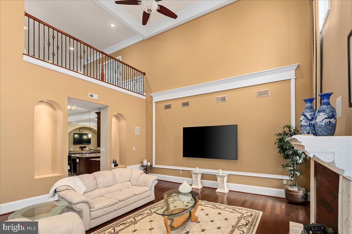 11846 CHAPEL RD, CLIFTON, Virginia 20124, 7 Bedrooms Bedrooms, ,9 BathroomsBathrooms,Residential,For sale,11846 CHAPEL RD,VAFX2281232 MLS # VAFX2281232