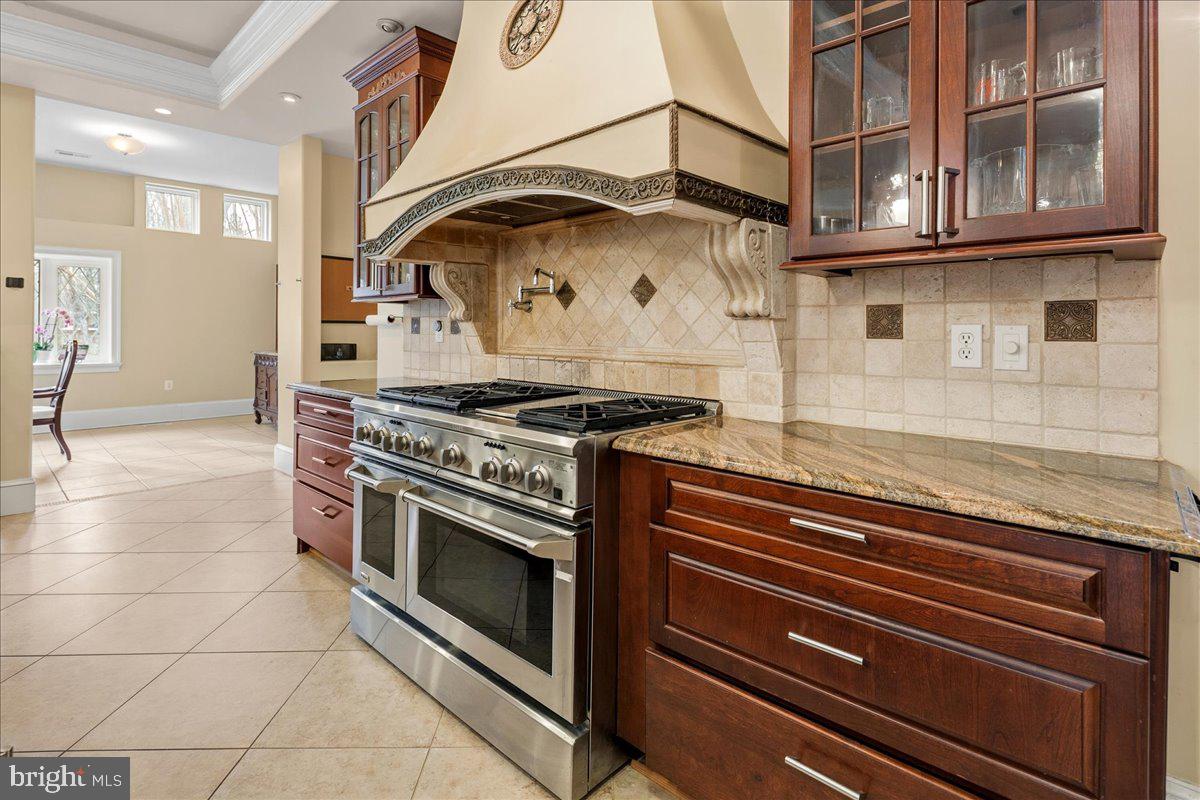 11846 CHAPEL RD, CLIFTON, Virginia 20124, 7 Bedrooms Bedrooms, ,9 BathroomsBathrooms,Residential,For sale,11846 CHAPEL RD,VAFX2281232 MLS # VAFX2281232