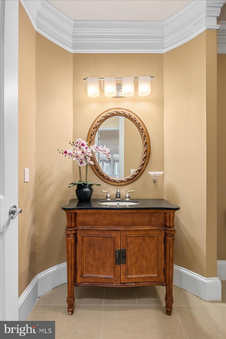 11846 CHAPEL RD, CLIFTON, Virginia 20124, 7 Bedrooms Bedrooms, ,9 BathroomsBathrooms,Residential,For sale,11846 CHAPEL RD,VAFX2281232 MLS # VAFX2281232