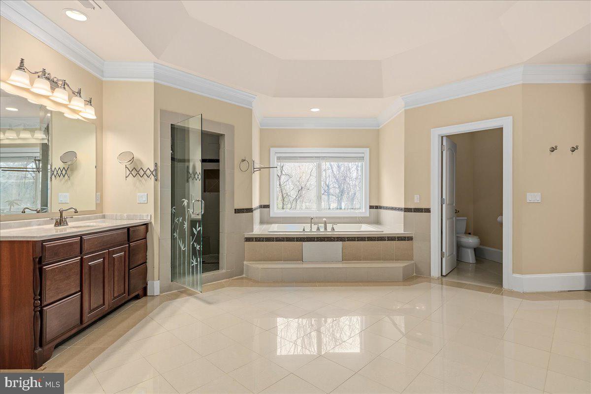 11846 CHAPEL RD, CLIFTON, Virginia 20124, 7 Bedrooms Bedrooms, ,9 BathroomsBathrooms,Residential,For sale,11846 CHAPEL RD,VAFX2281232 MLS # VAFX2281232