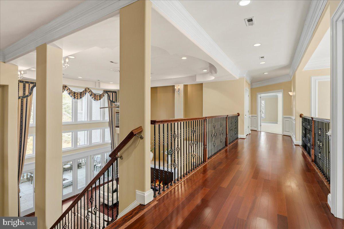 11846 CHAPEL RD, CLIFTON, Virginia 20124, 7 Bedrooms Bedrooms, ,9 BathroomsBathrooms,Residential,For sale,11846 CHAPEL RD,VAFX2281232 MLS # VAFX2281232