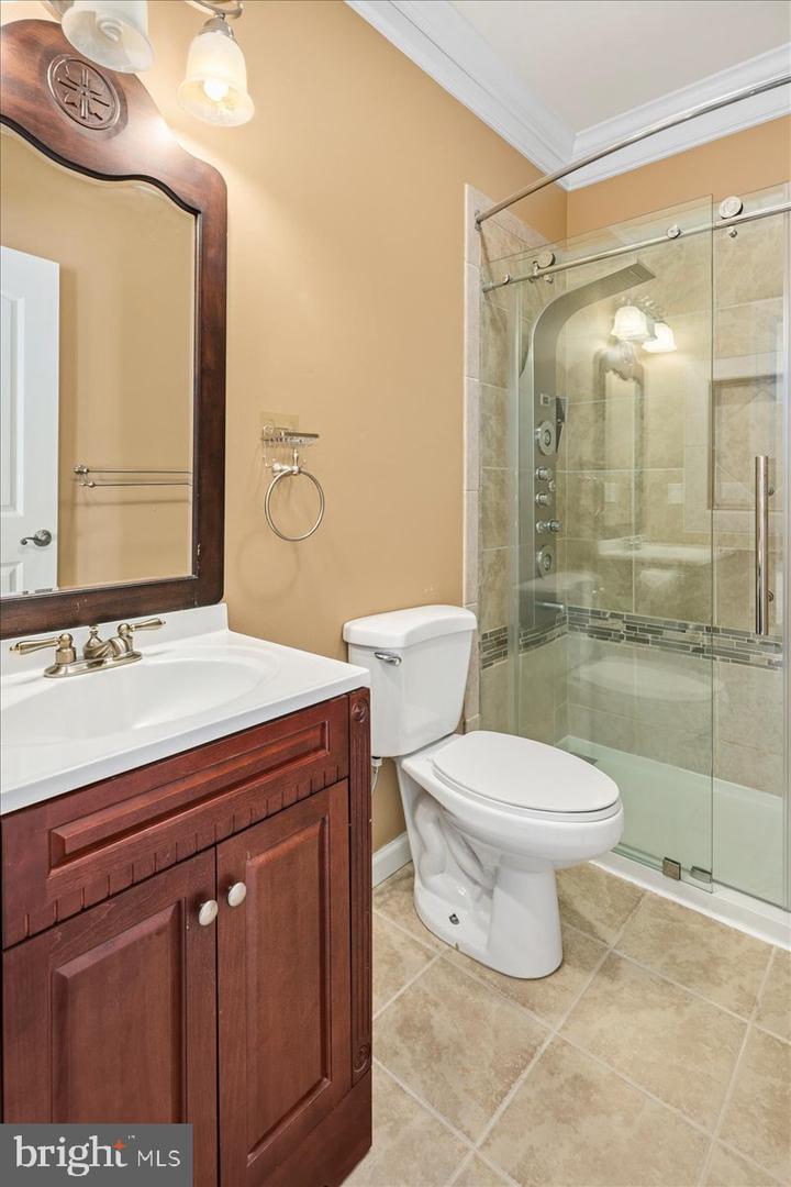 11846 CHAPEL RD, CLIFTON, Virginia 20124, 7 Bedrooms Bedrooms, ,9 BathroomsBathrooms,Residential,For sale,11846 CHAPEL RD,VAFX2281232 MLS # VAFX2281232