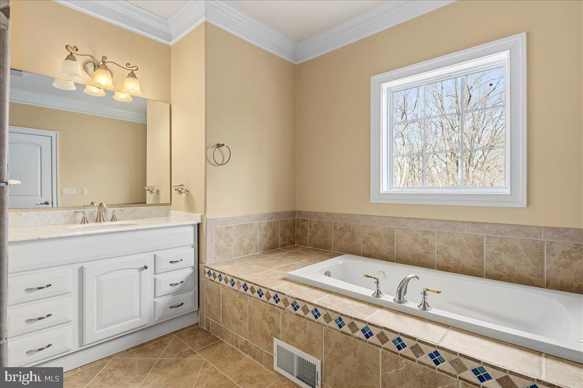 11846 CHAPEL RD, CLIFTON, Virginia 20124, 7 Bedrooms Bedrooms, ,9 BathroomsBathrooms,Residential,For sale,11846 CHAPEL RD,VAFX2281232 MLS # VAFX2281232