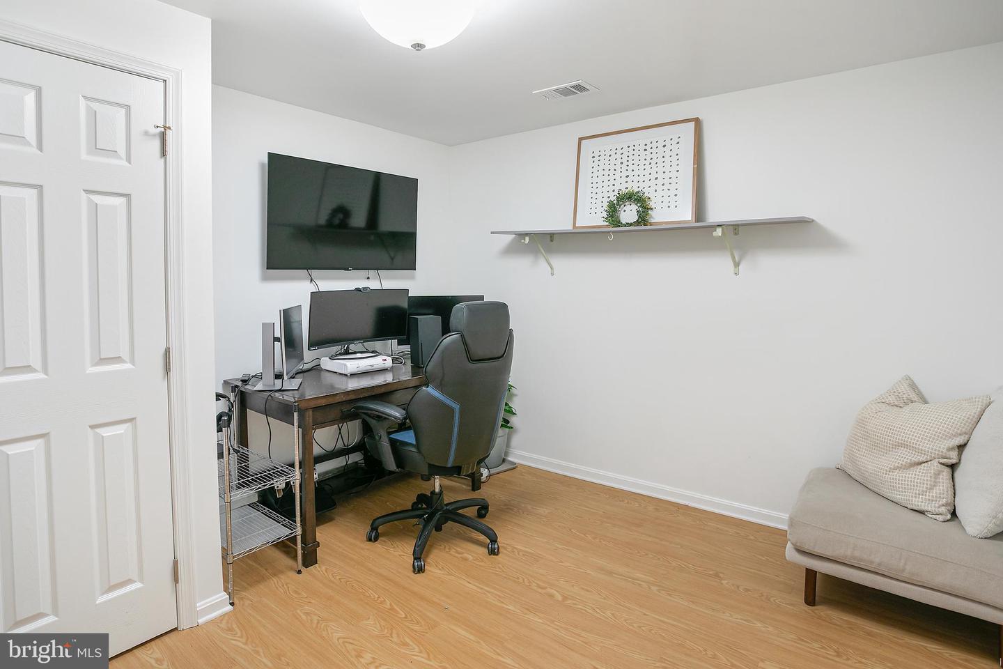 11946 ROPP LN, LOVETTSVILLE, Virginia 20180, 3 Bedrooms Bedrooms, ,3 BathroomsBathrooms,Residential,For sale,11946 ROPP LN,VALO2112084 MLS # VALO2112084