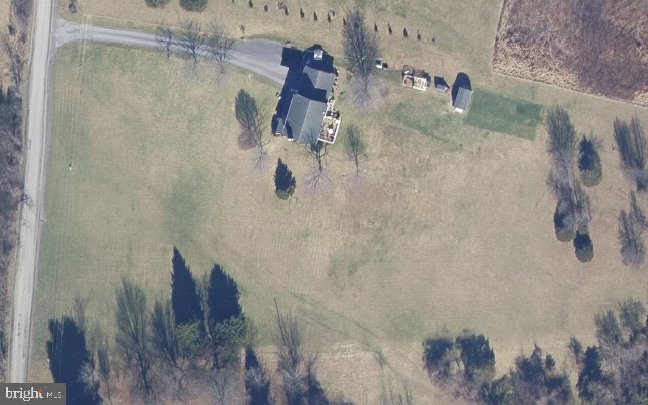 11946 ROPP LN, LOVETTSVILLE, Virginia 20180, 3 Bedrooms Bedrooms, ,3 BathroomsBathrooms,Residential,For sale,11946 ROPP LN,VALO2112084 MLS # VALO2112084