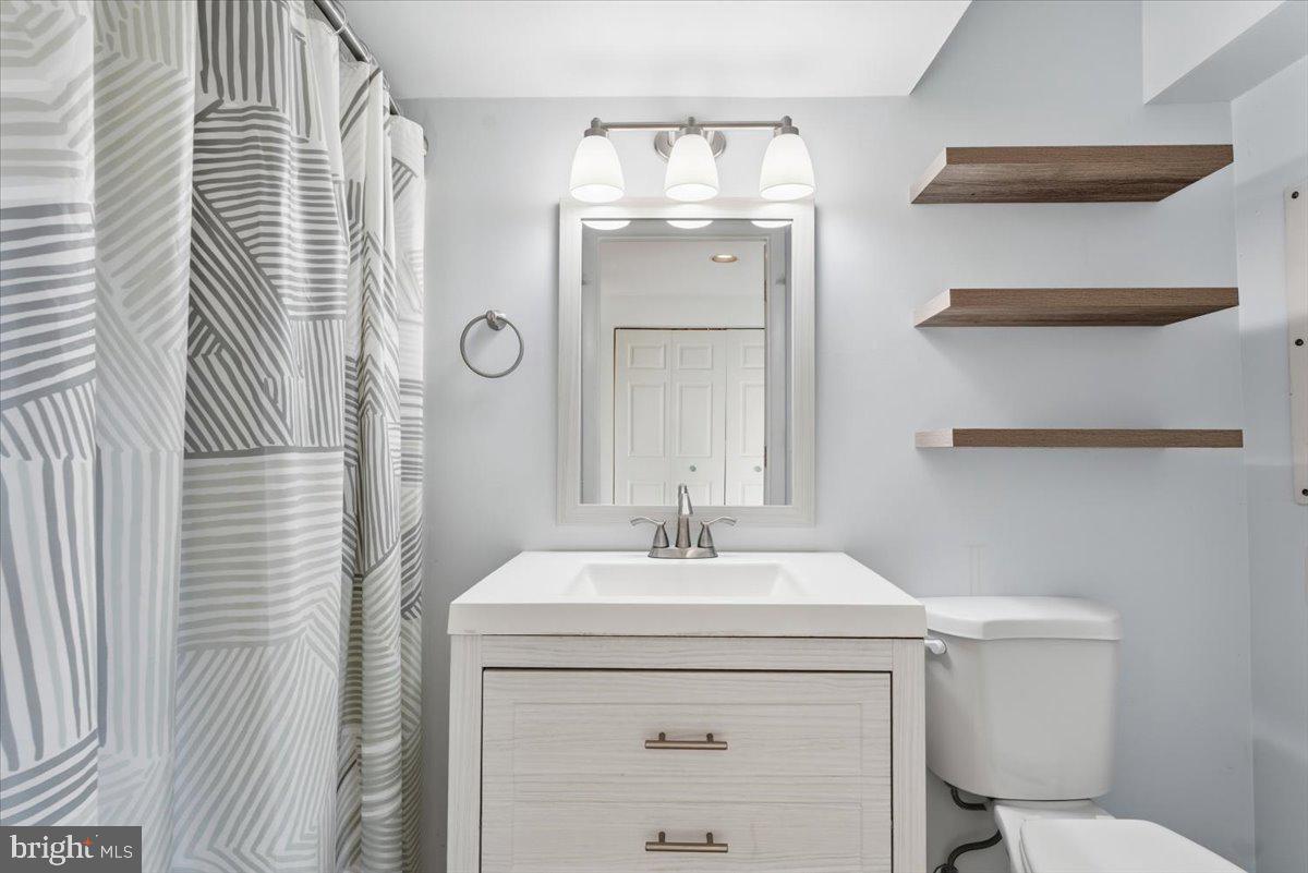 9 ALDEN CT, STERLING, Virginia 20165, 2 Bedrooms Bedrooms, ,2 BathroomsBathrooms,Residential,For sale,9 ALDEN CT,VALO2112374 MLS # VALO2112374