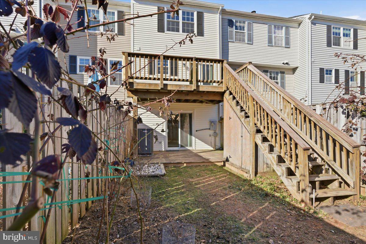 9 ALDEN CT, STERLING, Virginia 20165, 2 Bedrooms Bedrooms, ,2 BathroomsBathrooms,Residential,For sale,9 ALDEN CT,VALO2112374 MLS # VALO2112374