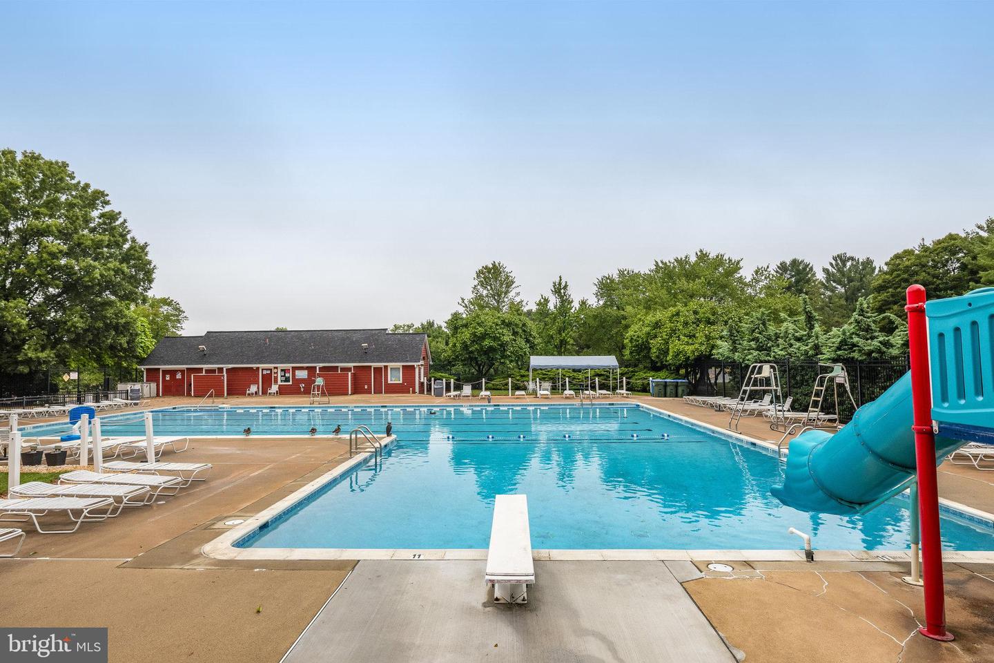 9 ALDEN CT, STERLING, Virginia 20165, 2 Bedrooms Bedrooms, ,2 BathroomsBathrooms,Residential,For sale,9 ALDEN CT,VALO2112374 MLS # VALO2112374