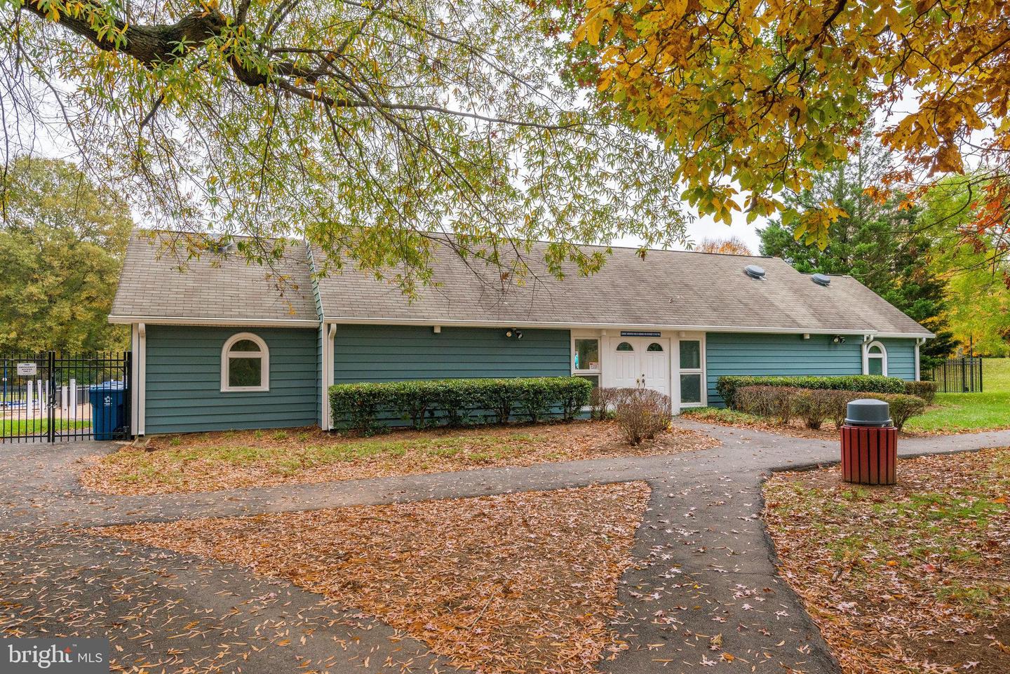 9 ALDEN CT, STERLING, Virginia 20165, 2 Bedrooms Bedrooms, ,2 BathroomsBathrooms,Residential,For sale,9 ALDEN CT,VALO2112374 MLS # VALO2112374