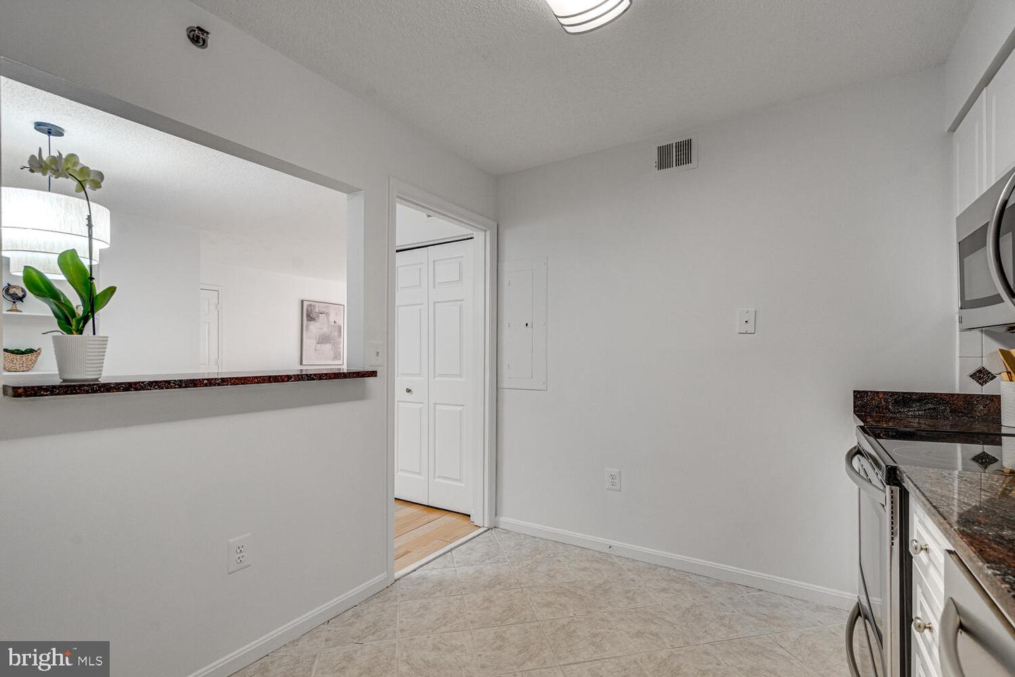 2121 JAMIESON AVE #UNIT #1207, ALEXANDRIA, Virginia 22314, 2 Bedrooms Bedrooms, ,2 BathroomsBathrooms,Residential,For sale,2121 JAMIESON AVE #UNIT #1207,VAAX2052558 MLS # VAAX2052558