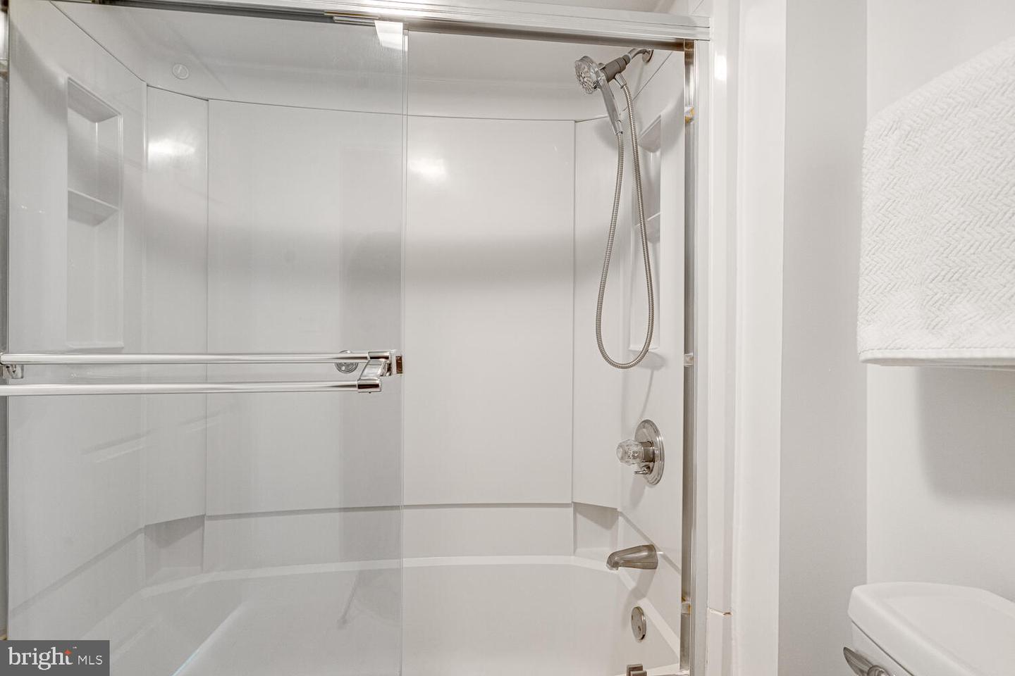 2121 JAMIESON AVE #UNIT #1207, ALEXANDRIA, Virginia 22314, 2 Bedrooms Bedrooms, ,2 BathroomsBathrooms,Residential,For sale,2121 JAMIESON AVE #UNIT #1207,VAAX2052558 MLS # VAAX2052558