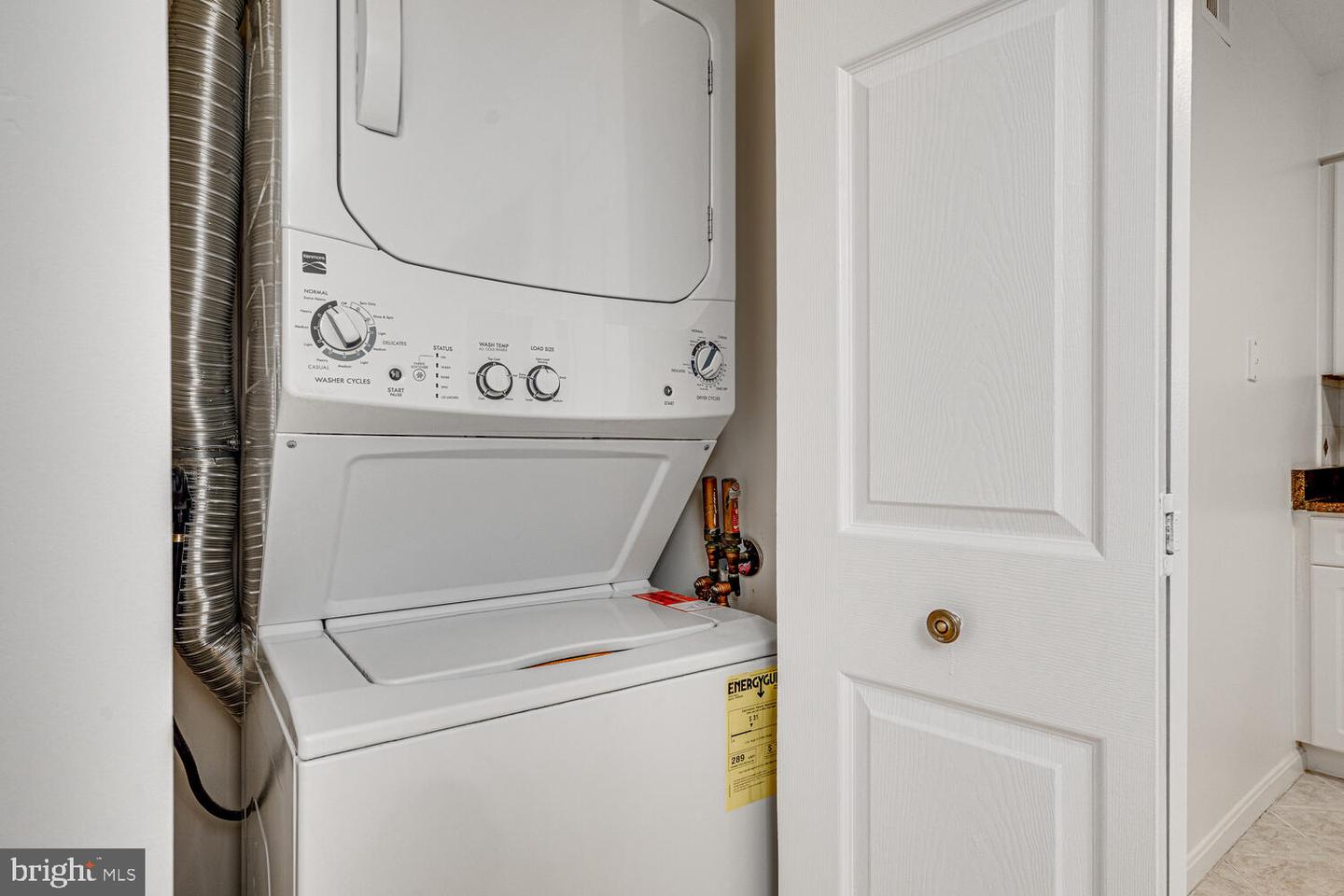 2121 JAMIESON AVE #UNIT #1207, ALEXANDRIA, Virginia 22314, 2 Bedrooms Bedrooms, ,2 BathroomsBathrooms,Residential,For sale,2121 JAMIESON AVE #UNIT #1207,VAAX2052558 MLS # VAAX2052558