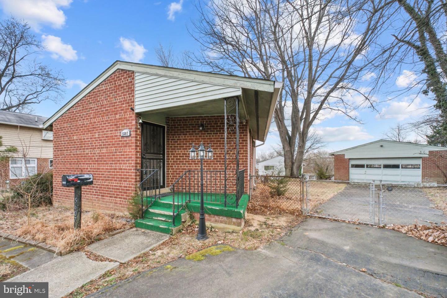 5607 IONA WAY, ALEXANDRIA, Virginia 22312, 3 Bedrooms Bedrooms, 11 Rooms Rooms,2 BathroomsBathrooms,Residential,For sale,5607 IONA WAY,VAFX2283518 MLS # VAFX2283518