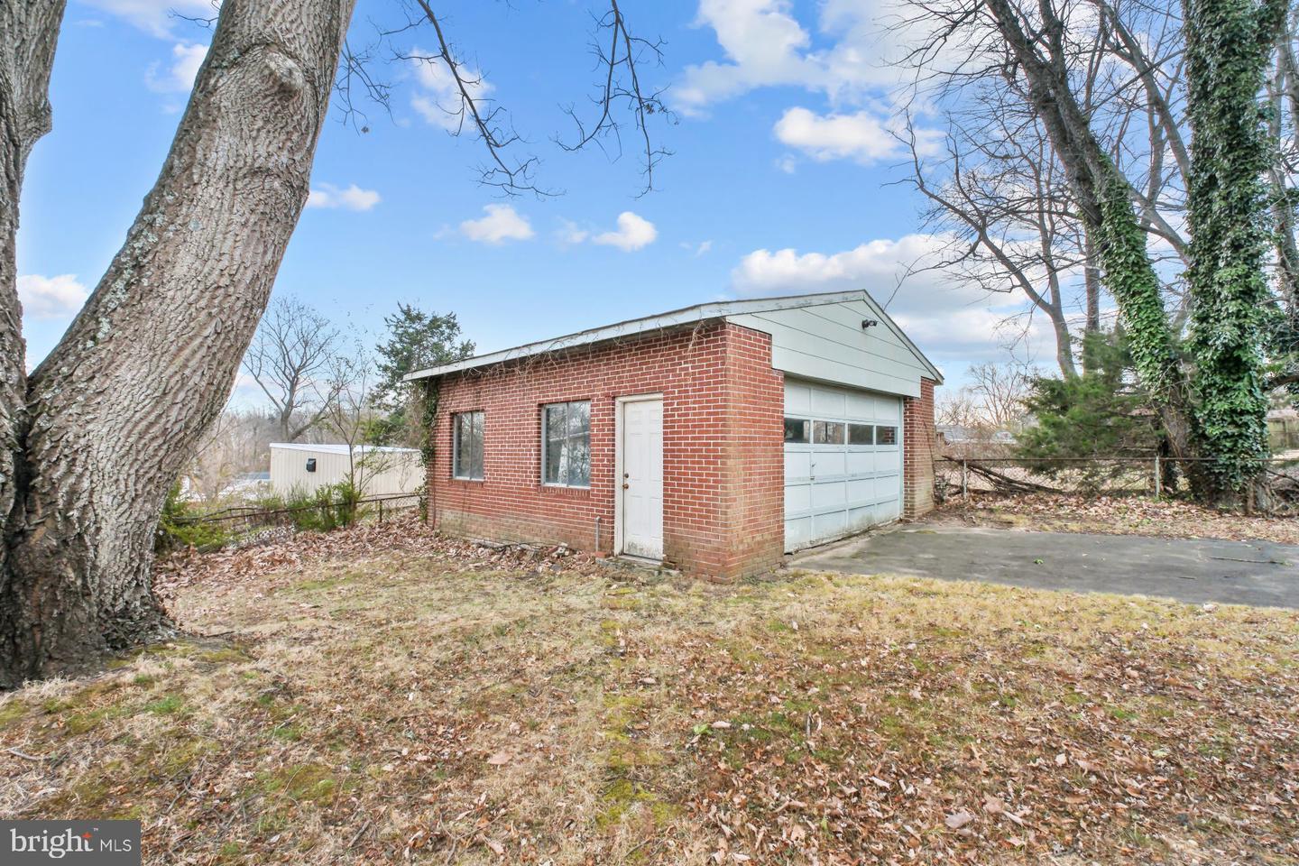 5607 IONA WAY, ALEXANDRIA, Virginia 22312, 3 Bedrooms Bedrooms, 11 Rooms Rooms,2 BathroomsBathrooms,Residential,For sale,5607 IONA WAY,VAFX2283518 MLS # VAFX2283518