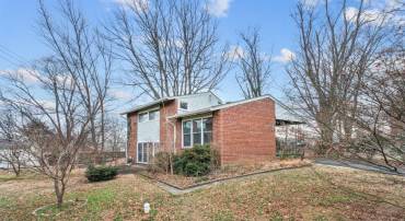 5607 IONA WAY, ALEXANDRIA, Virginia 22312, 3 Bedrooms Bedrooms, 11 Rooms Rooms,2 BathroomsBathrooms,Residential,For sale,5607 IONA WAY,VAFX2283518 MLS # VAFX2283518