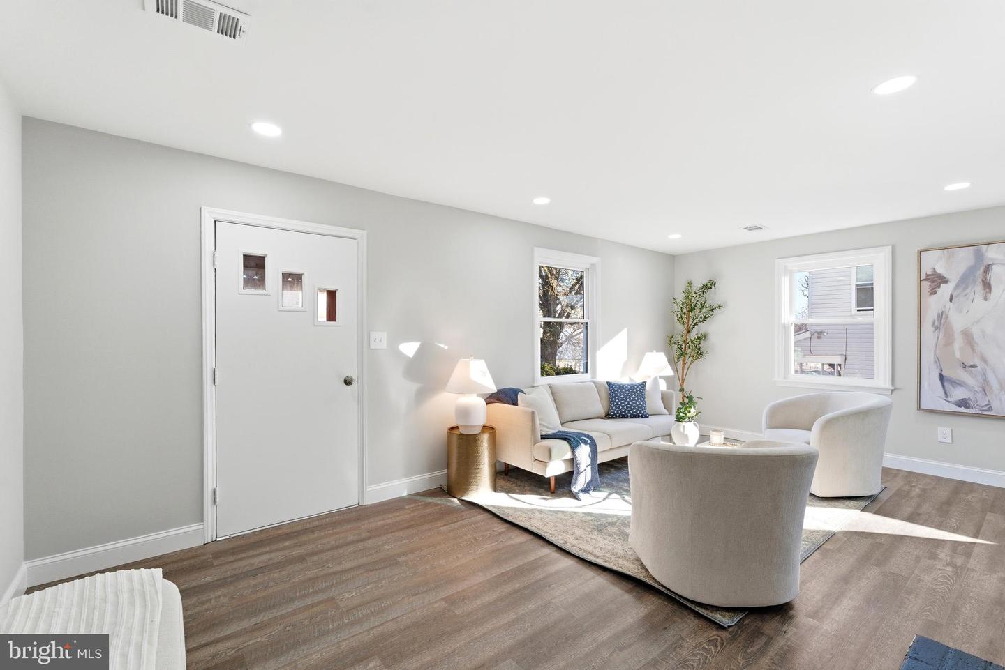 6735 GOUTHIER RD, FALLS CHURCH, Virginia 22042, 4 Bedrooms Bedrooms, ,3 BathroomsBathrooms,Residential,For sale,6735 GOUTHIER RD,VAFX2283532 MLS # VAFX2283532