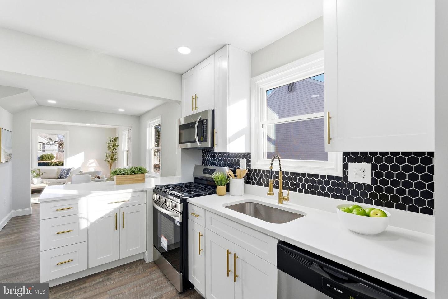 6735 GOUTHIER RD, FALLS CHURCH, Virginia 22042, 4 Bedrooms Bedrooms, ,3 BathroomsBathrooms,Residential,For sale,6735 GOUTHIER RD,VAFX2283532 MLS # VAFX2283532