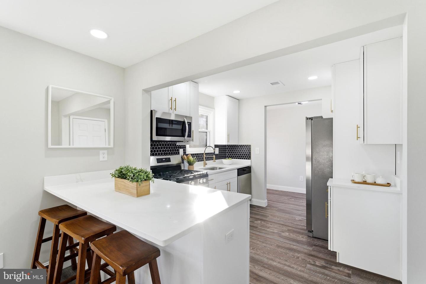 6735 GOUTHIER RD, FALLS CHURCH, Virginia 22042, 4 Bedrooms Bedrooms, ,3 BathroomsBathrooms,Residential,For sale,6735 GOUTHIER RD,VAFX2283532 MLS # VAFX2283532