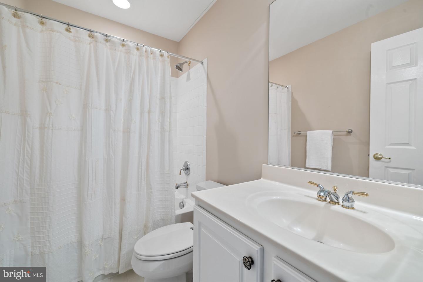 6945 SUNDAY SILENCE CT, GAINESVILLE, Virginia 20155, 3 Bedrooms Bedrooms, ,3 BathroomsBathrooms,Residential,For sale,6945 SUNDAY SILENCE CT,VAPW2109770 MLS # VAPW2109770