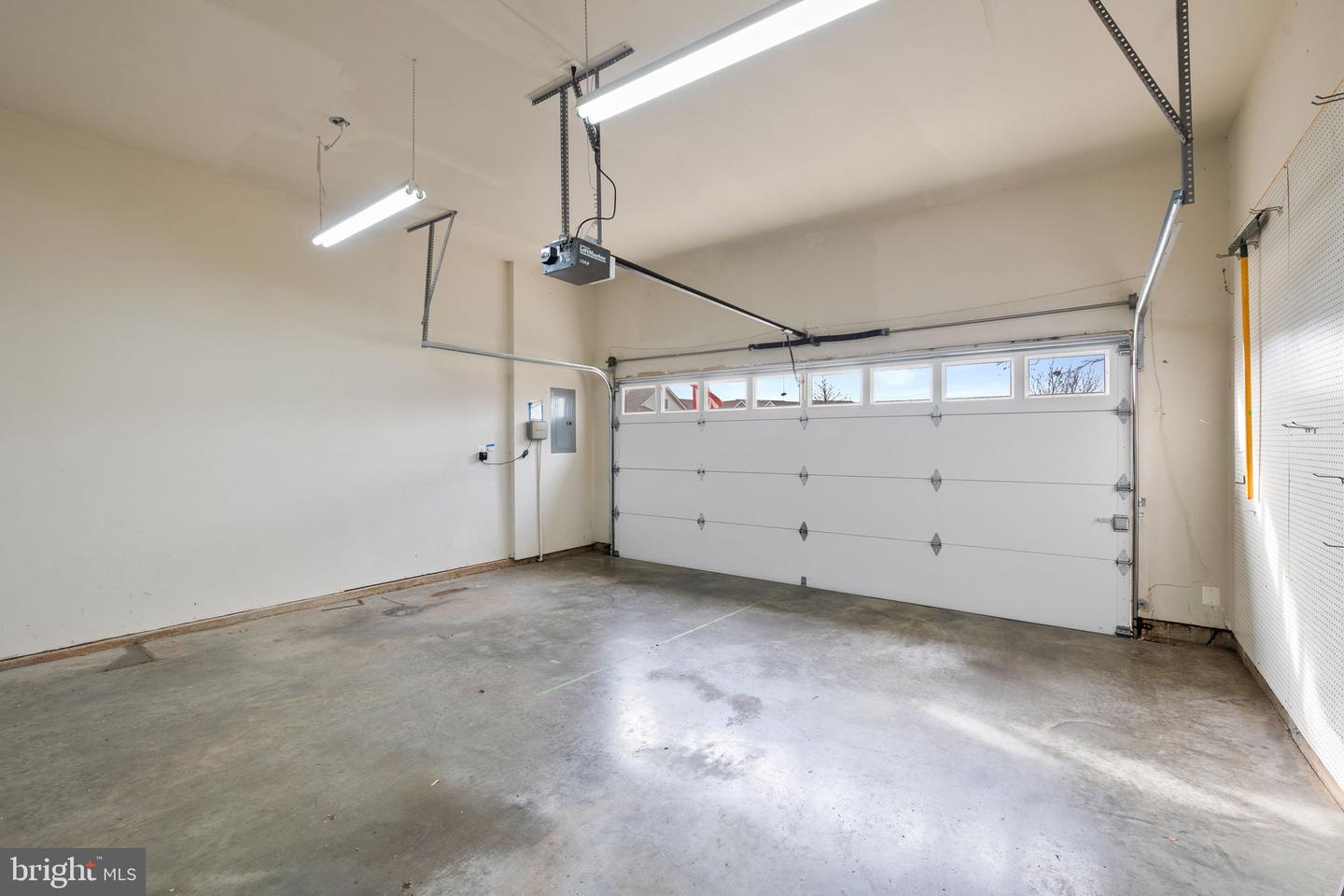 6945 SUNDAY SILENCE CT, GAINESVILLE, Virginia 20155, 3 Bedrooms Bedrooms, ,3 BathroomsBathrooms,Residential,For sale,6945 SUNDAY SILENCE CT,VAPW2109770 MLS # VAPW2109770