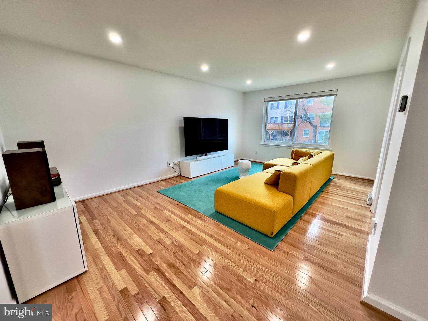 4203 MAIN ST, ALEXANDRIA, Virginia 22309, 3 Bedrooms Bedrooms, ,2 BathroomsBathrooms,Residential,For sale,4203 MAIN ST,VAFX2283910 MLS # VAFX2283910