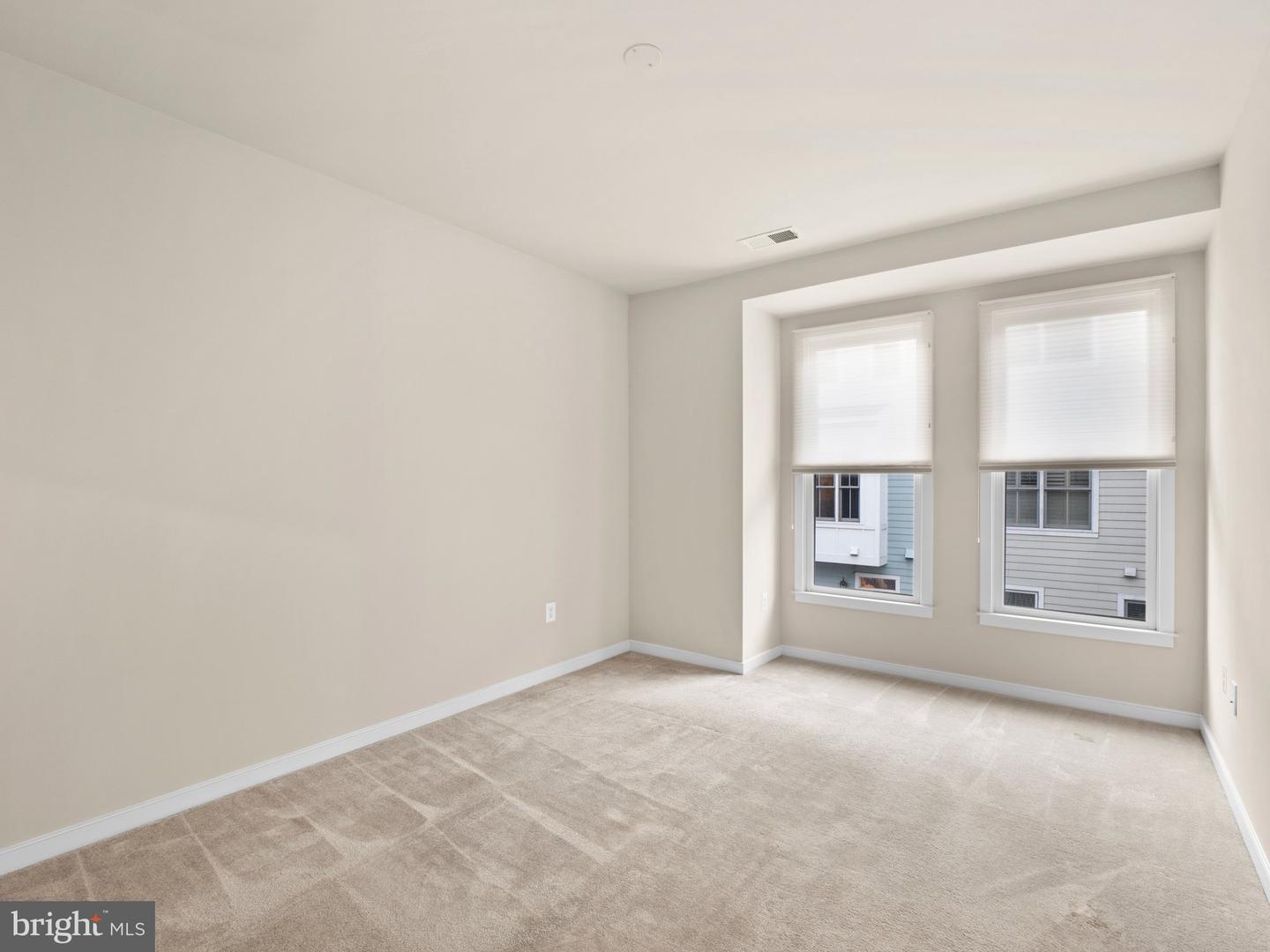 918 PETE JONES WAY, ALEXANDRIA, Virginia 22314, 3 Bedrooms Bedrooms, ,3 BathroomsBathrooms,Residential,For sale,918 PETE JONES WAY,VAAX2052832 MLS # VAAX2052832 918 PETE JONES WAY, ALEXANDRIA, Virginia 22314, 3 Bedrooms Bedrooms, ,3 BathroomsBathrooms,Residential,For sale,918 PETE JONES WAY,VAAX2052832 MLS # VAAX2052832