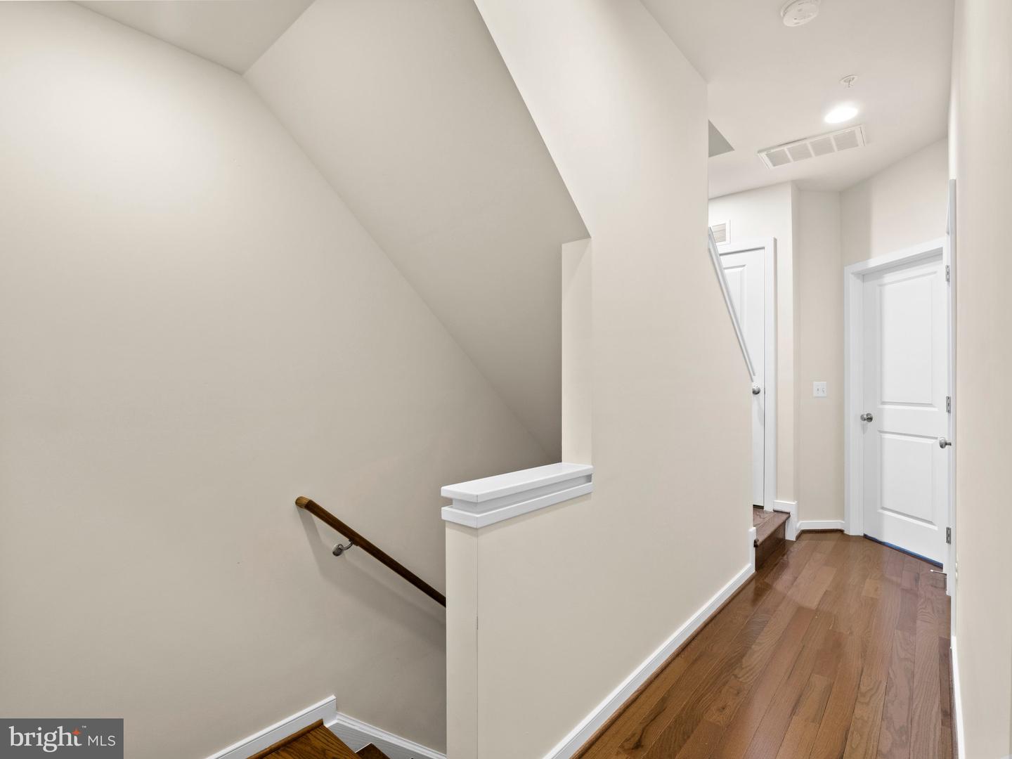 918 PETE JONES WAY, ALEXANDRIA, Virginia 22314, 3 Bedrooms Bedrooms, ,3 BathroomsBathrooms,Residential,For sale,918 PETE JONES WAY,VAAX2052832 MLS # VAAX2052832 918 PETE JONES WAY, ALEXANDRIA, Virginia 22314, 3 Bedrooms Bedrooms, ,3 BathroomsBathrooms,Residential,For sale,918 PETE JONES WAY,VAAX2052832 MLS # VAAX2052832