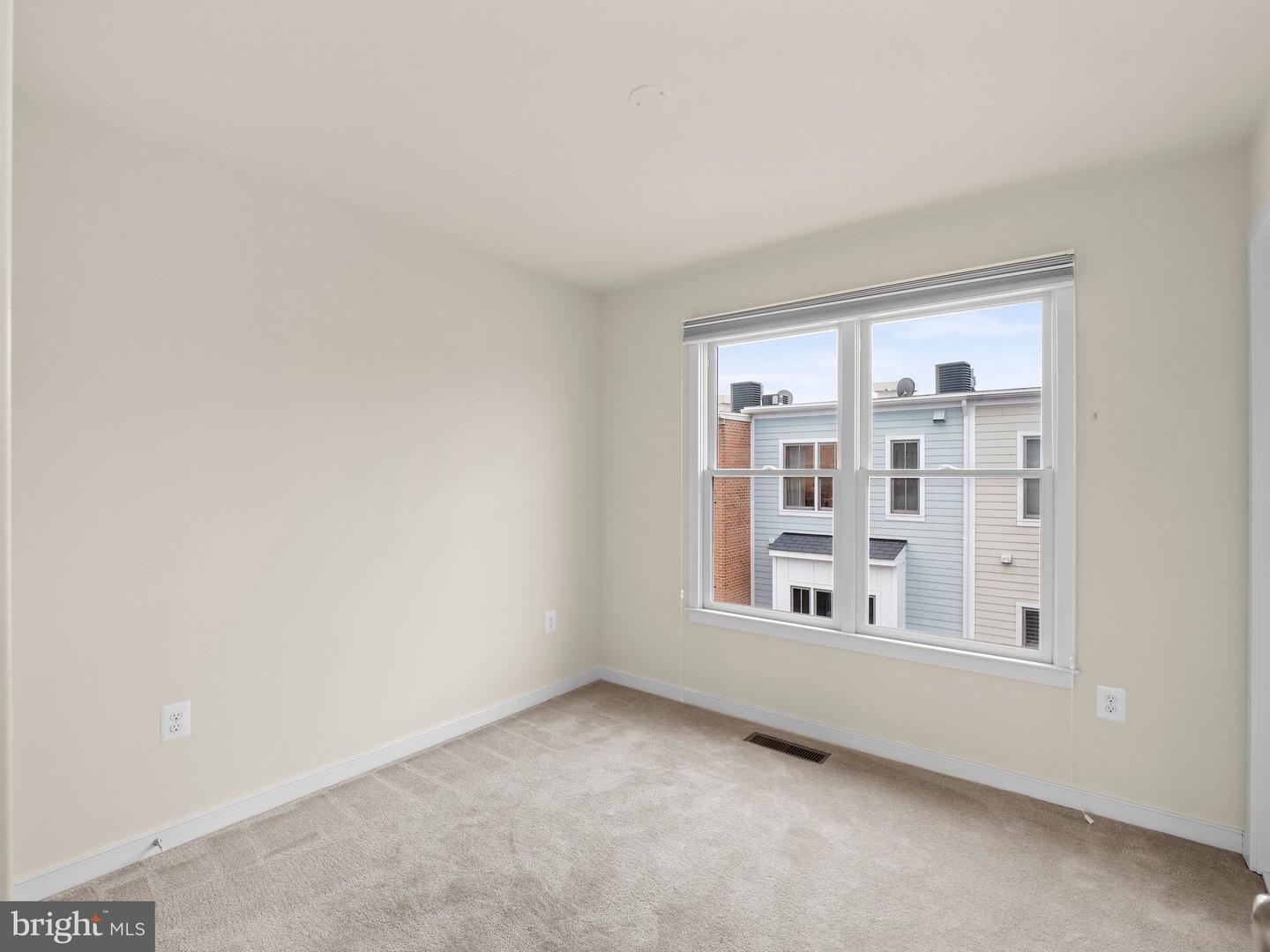 918 PETE JONES WAY, ALEXANDRIA, Virginia 22314, 3 Bedrooms Bedrooms, ,3 BathroomsBathrooms,Residential,For sale,918 PETE JONES WAY,VAAX2052832 MLS # VAAX2052832 918 PETE JONES WAY, ALEXANDRIA, Virginia 22314, 3 Bedrooms Bedrooms, ,3 BathroomsBathrooms,Residential,For sale,918 PETE JONES WAY,VAAX2052832 MLS # VAAX2052832