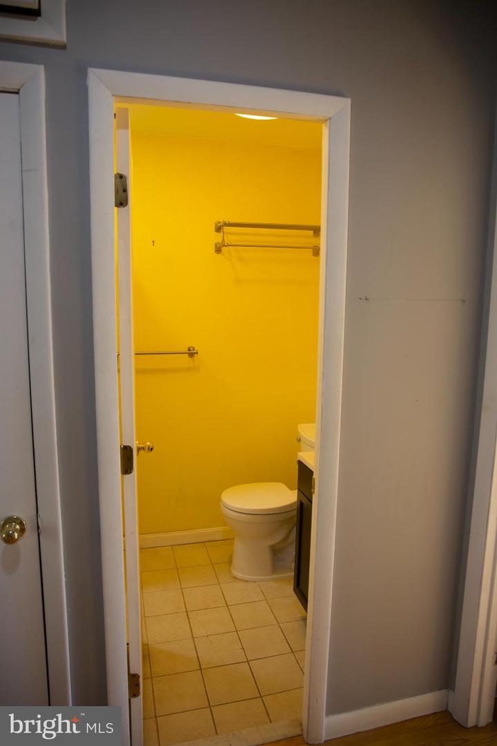 650 E STREET SE, WASHINGTON, District Of Columbia 20003, 3 Bedrooms Bedrooms, 4 Rooms Rooms,1 BathroomBathrooms,Residential,For sale,650 E STREET SE,DCDC2240082 MLS # DCDC2240082 650 E STREET SE, WASHINGTON, District Of Columbia 20003, 3 Bedrooms Bedrooms, 4 Rooms Rooms,1 BathroomBathrooms,Residential,For sale,650 E STREET SE,DCDC2240082 MLS # DCDC2240082