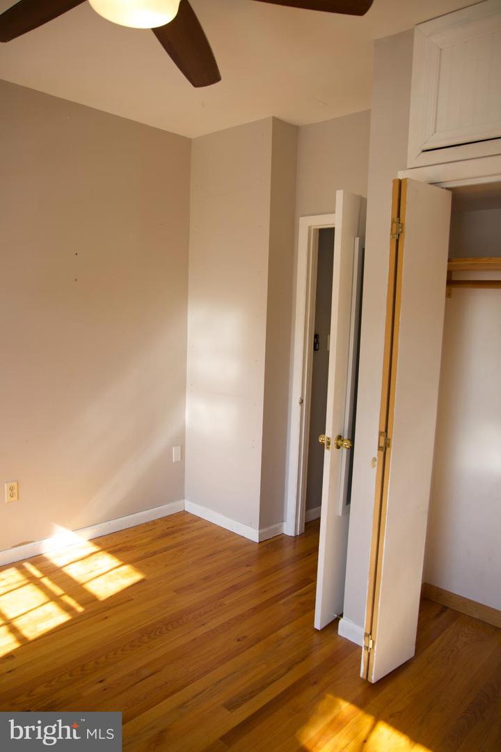 650 E STREET SE, WASHINGTON, District Of Columbia 20003, 3 Bedrooms Bedrooms, 4 Rooms Rooms,1 BathroomBathrooms,Residential,For sale,650 E STREET SE,DCDC2240082 MLS # DCDC2240082 650 E STREET SE, WASHINGTON, District Of Columbia 20003, 3 Bedrooms Bedrooms, 4 Rooms Rooms,1 BathroomBathrooms,Residential,For sale,650 E STREET SE,DCDC2240082 MLS # DCDC2240082