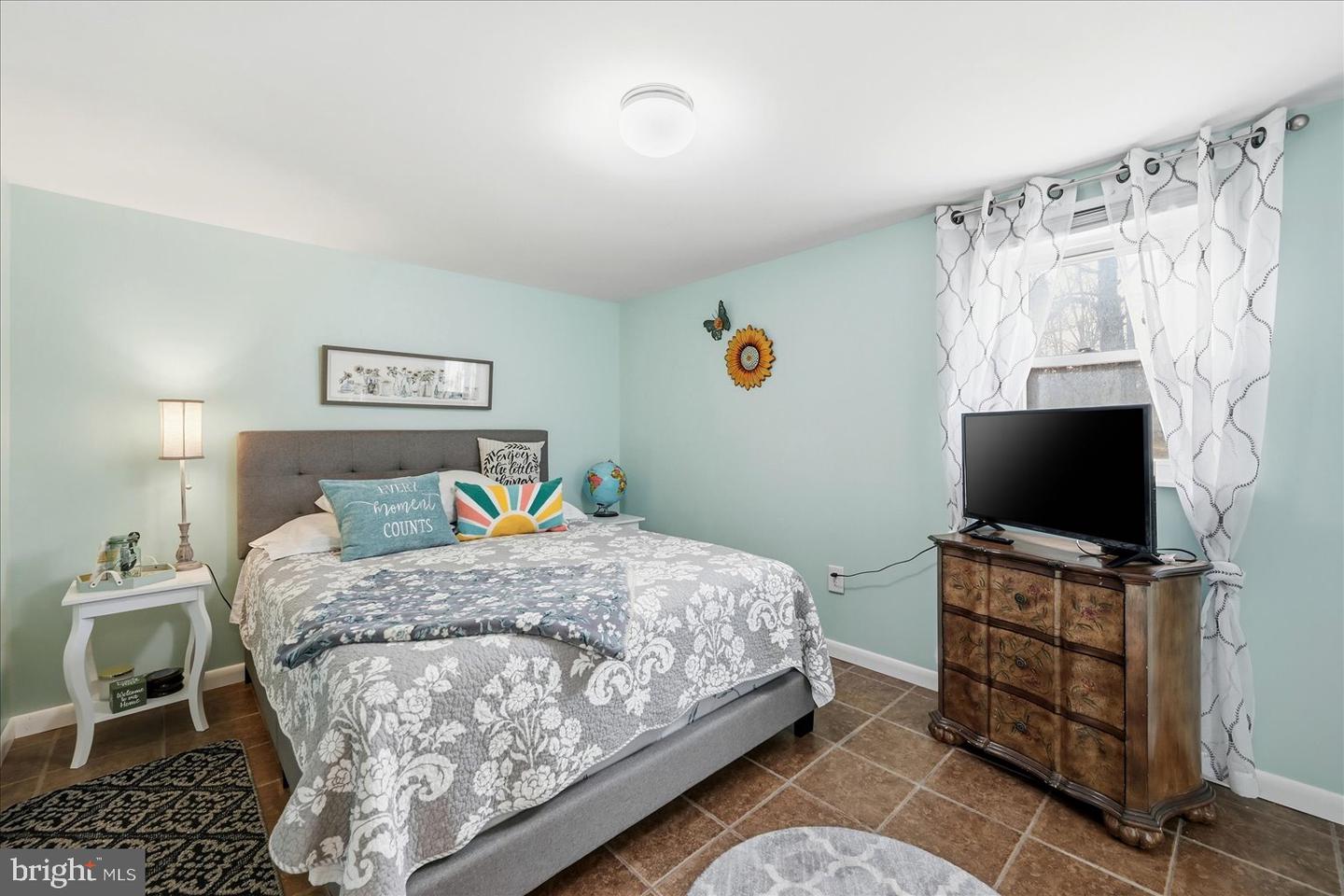 1901 S TIMBER RIDGE RD, CROSS JUNCTION, Virginia 22625, 3 Bedrooms Bedrooms, ,2 BathroomsBathrooms,Residential,For sale,1901 S TIMBER RIDGE RD,VAFV2038748 MLS # VAFV2038748