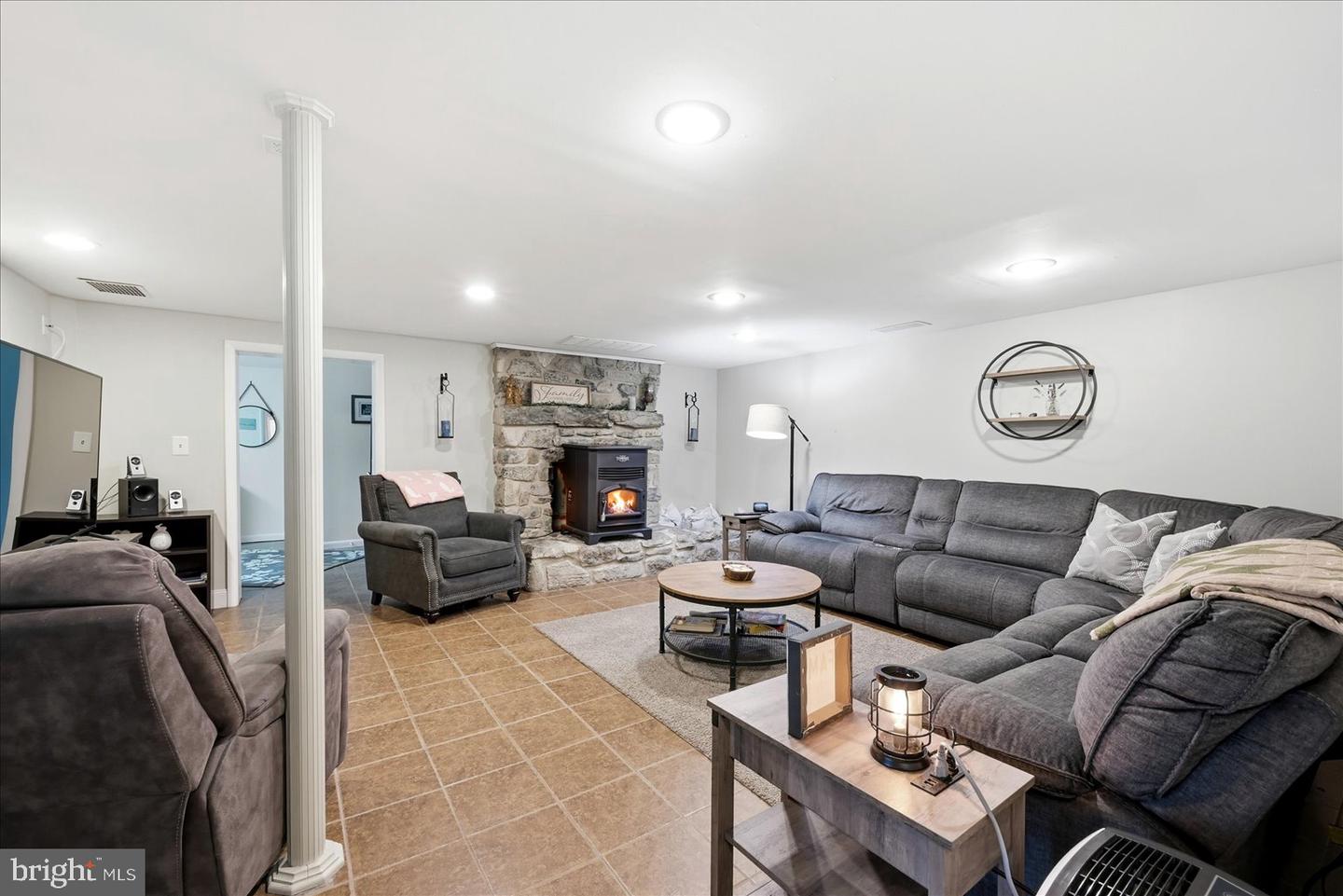 1901 S TIMBER RIDGE RD, CROSS JUNCTION, Virginia 22625, 3 Bedrooms Bedrooms, ,2 BathroomsBathrooms,Residential,For sale,1901 S TIMBER RIDGE RD,VAFV2038748 MLS # VAFV2038748