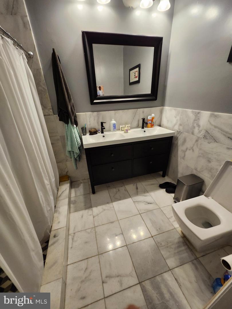 29 R ST NE, WASHINGTON, District Of Columbia 20002, 3 Bedrooms Bedrooms, ,3 BathroomsBathrooms,Residential,For sale,29 R ST NE,DCDC2240330 MLS # DCDC2240330