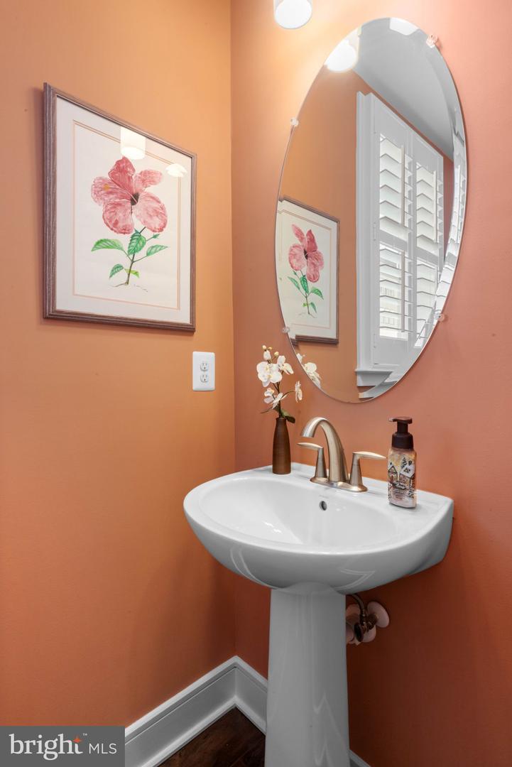 42905 SANDY QUAIL TER, ASHBURN, Virginia 20148, 4 Bedrooms Bedrooms, ,3 BathroomsBathrooms,Residential,For sale,42905 SANDY QUAIL TER,VALO2113608 MLS # VALO2113608