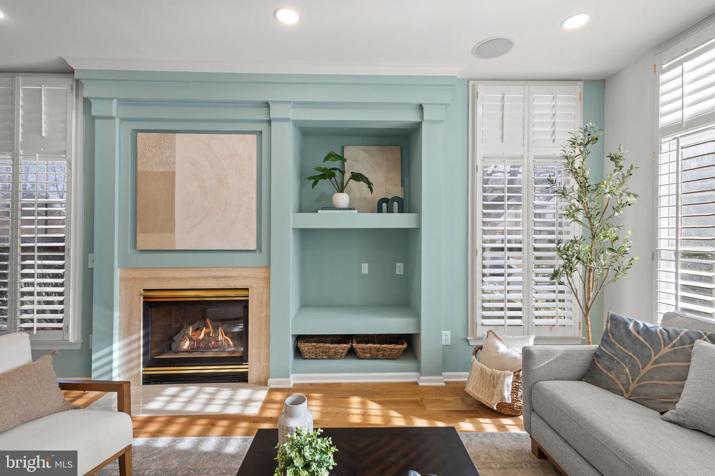 2370 WHITESTONE HILL CT, FALLS CHURCH, Virginia 22043, 5 Bedrooms Bedrooms, ,4 BathroomsBathrooms,Residential,For sale,2370 WHITESTONE HILL CT,VAFX2285400 MLS # VAFX2285400