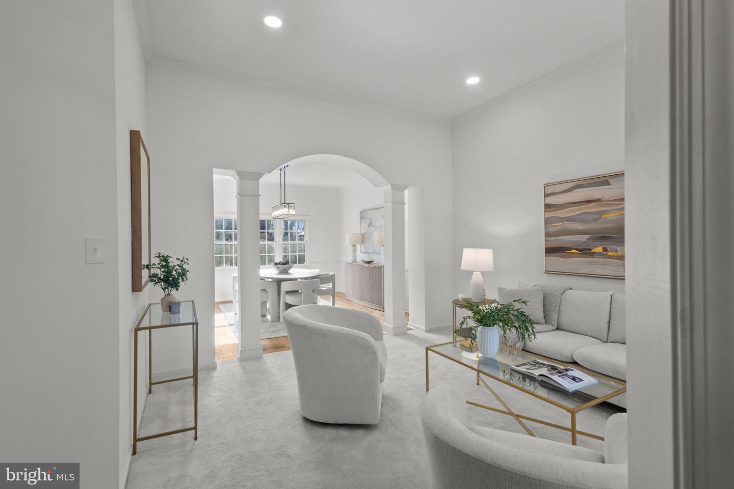 2370 WHITESTONE HILL CT, FALLS CHURCH, Virginia 22043, 5 Bedrooms Bedrooms, ,4 BathroomsBathrooms,Residential,For sale,2370 WHITESTONE HILL CT,VAFX2285400 MLS # VAFX2285400