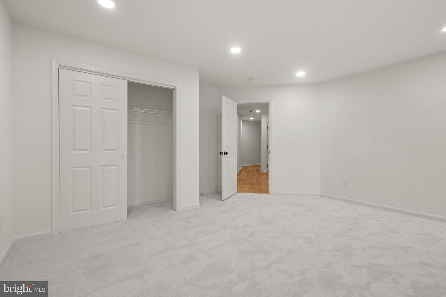 2370 WHITESTONE HILL CT, FALLS CHURCH, Virginia 22043, 5 Bedrooms Bedrooms, ,4 BathroomsBathrooms,Residential,For sale,2370 WHITESTONE HILL CT,VAFX2285400 MLS # VAFX2285400