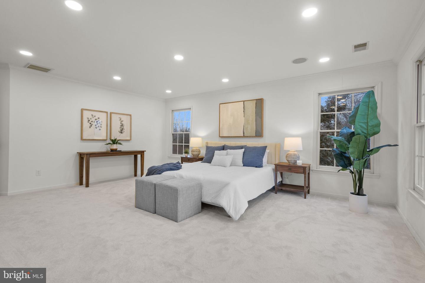 2370 WHITESTONE HILL CT, FALLS CHURCH, Virginia 22043, 5 Bedrooms Bedrooms, ,4 BathroomsBathrooms,Residential,For sale,2370 WHITESTONE HILL CT,VAFX2285400 MLS # VAFX2285400