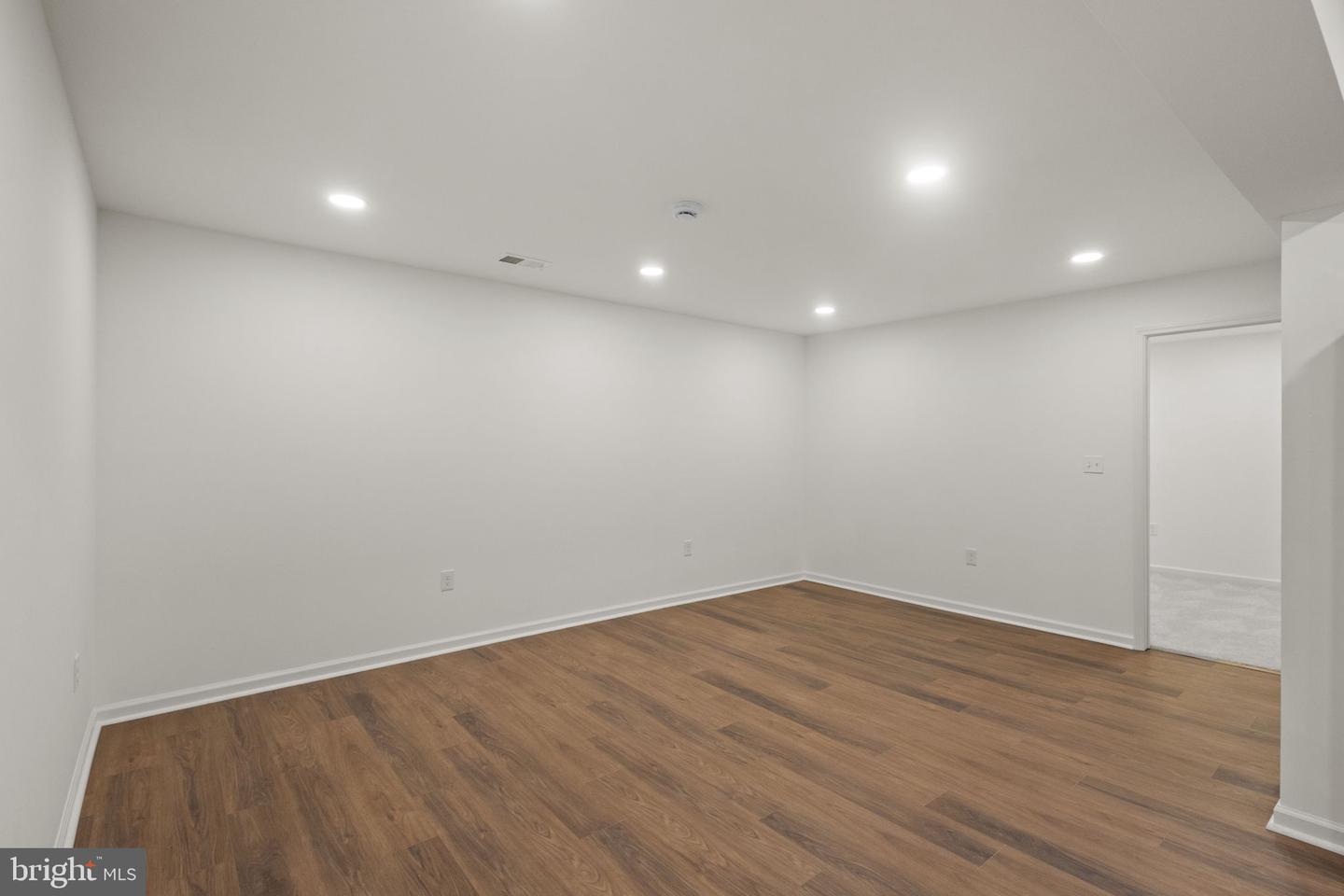 2370 WHITESTONE HILL CT, FALLS CHURCH, Virginia 22043, 5 Bedrooms Bedrooms, ,4 BathroomsBathrooms,Residential,For sale,2370 WHITESTONE HILL CT,VAFX2285400 MLS # VAFX2285400